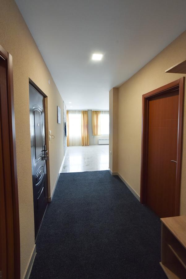 City Center Apartments Пирот Экстерьер фото