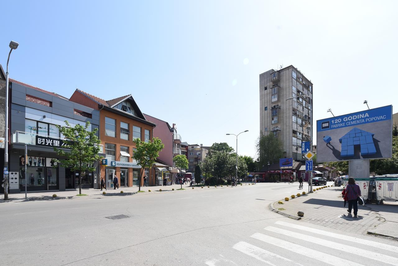 City Center Apartments Пирот Экстерьер фото